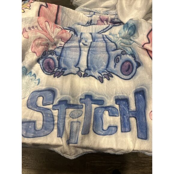Stitch 3D Throw Blanket 50X60  Blanket, NEW Soft Plush. - Picture 5 of 6